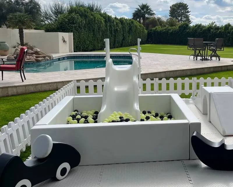 7' x 7' White Square Ball Pit