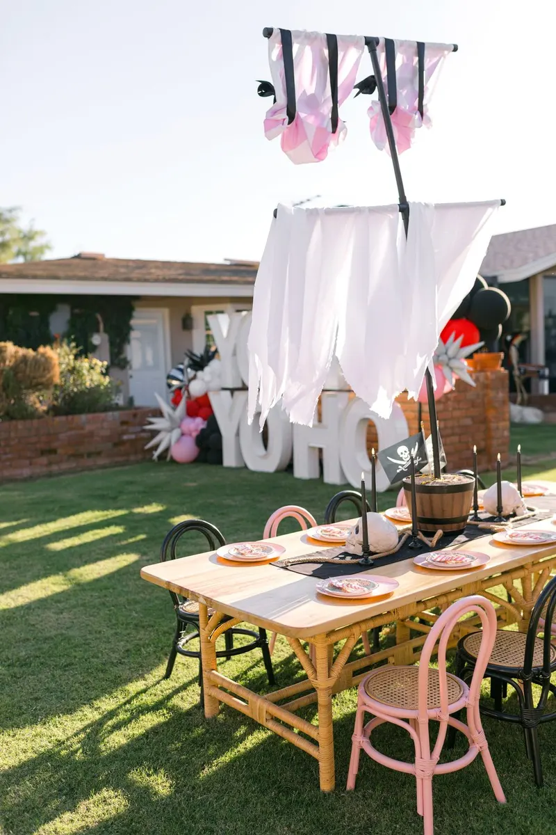 Gemma Squiggle Kids Table