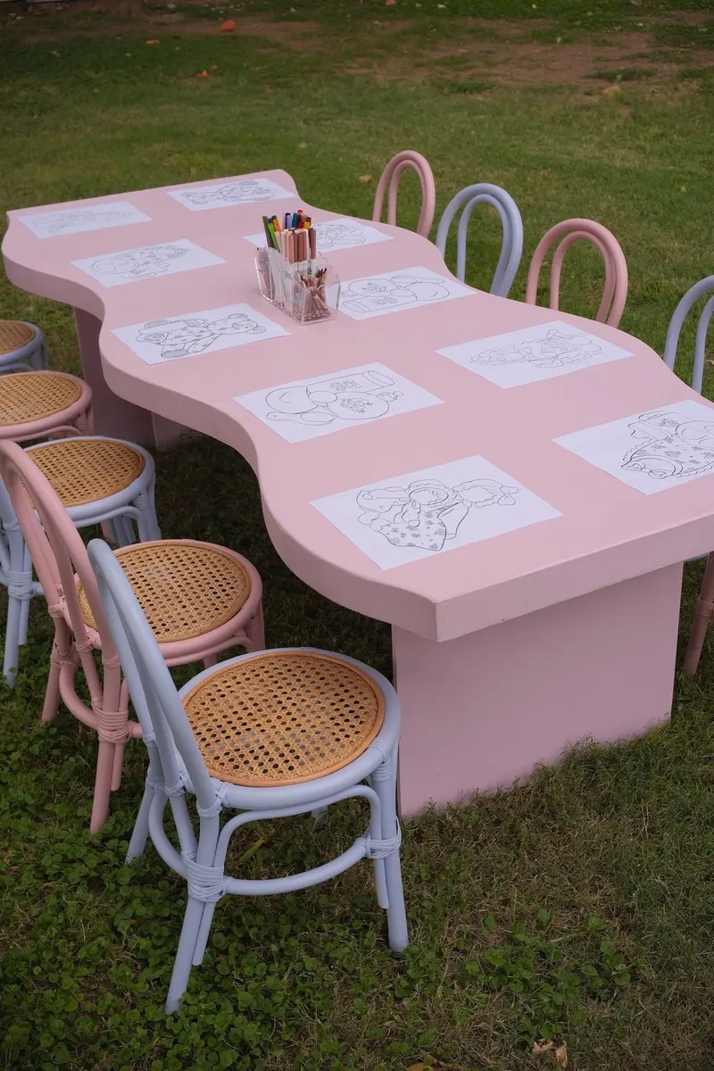 Ruby Wavy Kids Table — Soft Pink
